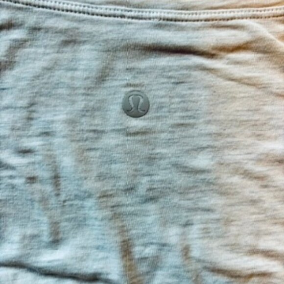 Lululemon long sleeve lightweight tee shirt t-shirt, M - Picture 5 of 5